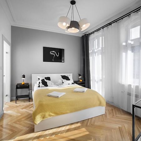 Apartamenty Pomaranczarnia Poznan Bagian luar foto