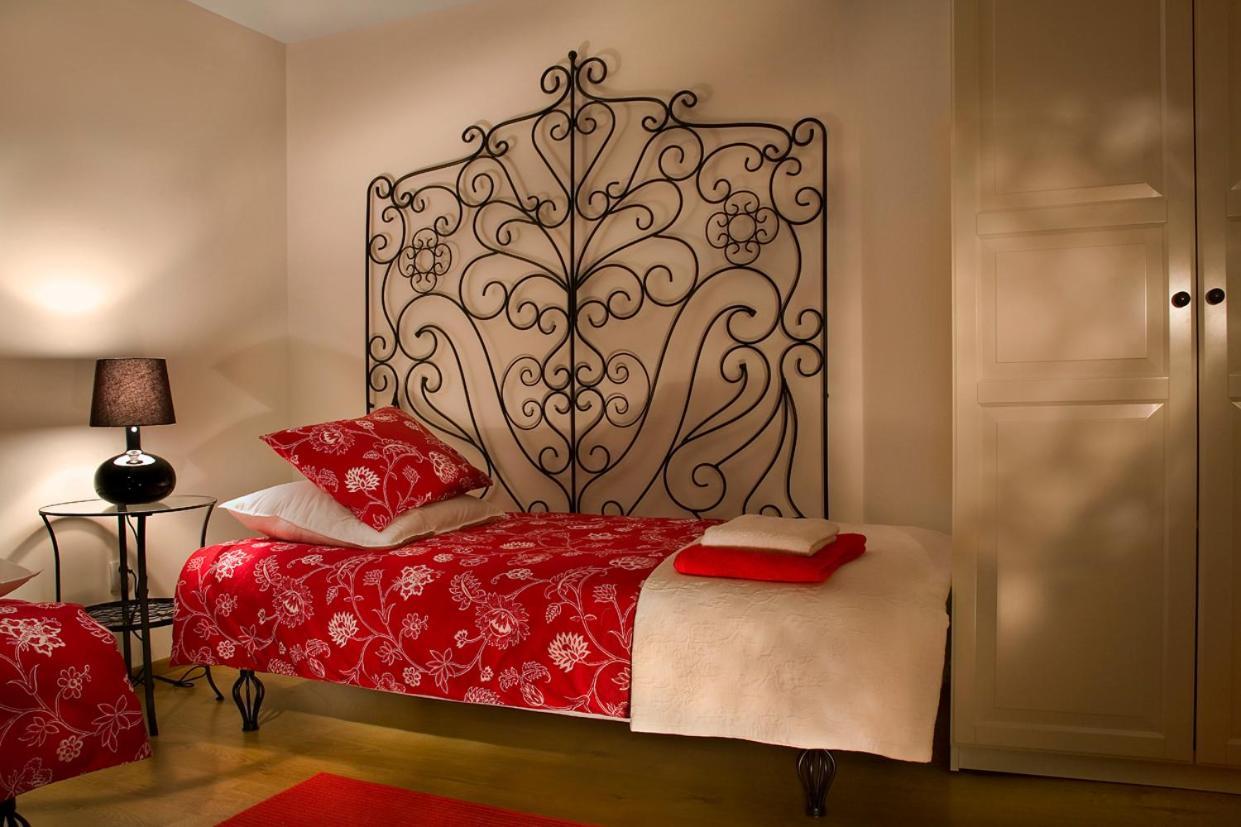 Apartamenty Pomaranczarnia Poznan Bagian luar foto