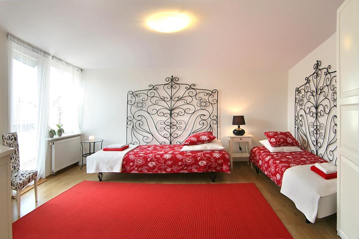 Apartamenty Pomaranczarnia Poznan Bagian luar foto